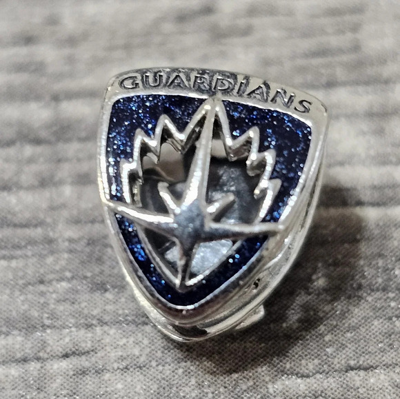 Authentic Marvel Guardians of the Galaxy Rocket Raccoon & Groot Emblem Charm - Picture 3 of 5